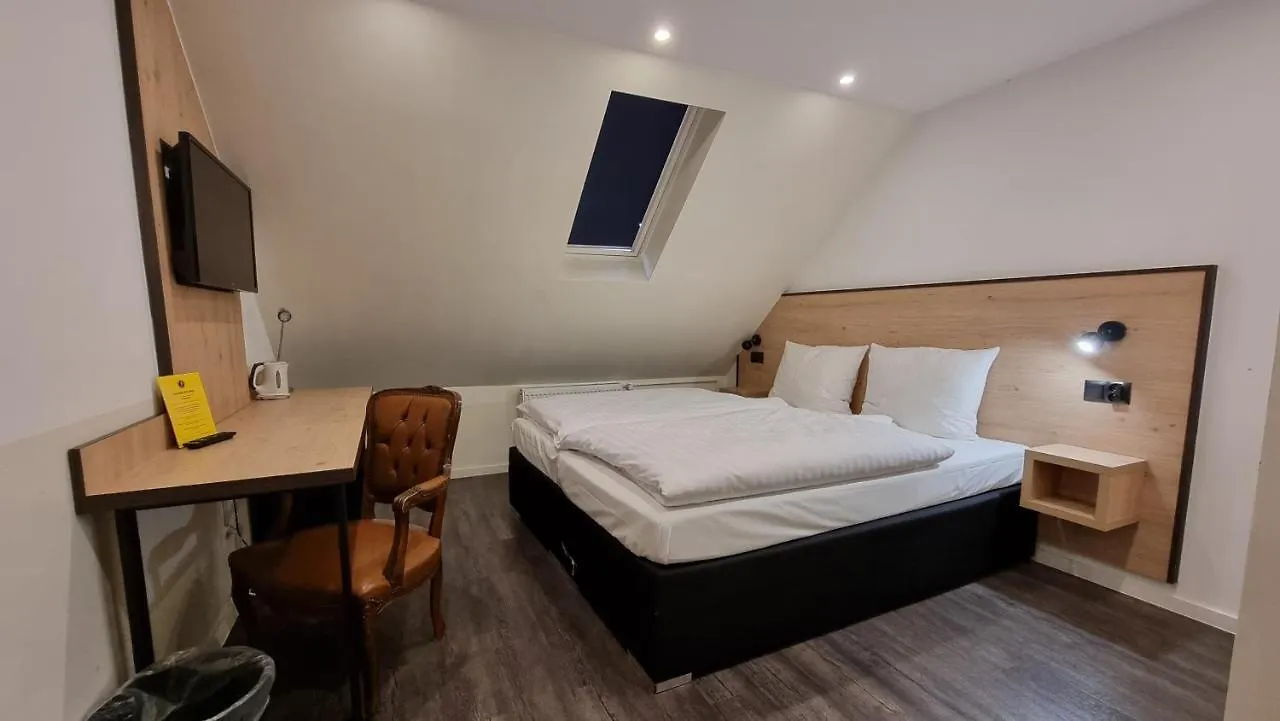Jj Hotel Hannover-City-Pension 3*, Hannover